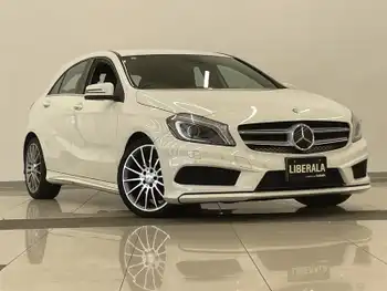 メルセデス・ベンツ Ａ１８０ ブルーエフィシェンシー エクスクルーシブ クルコン 純正ナビ