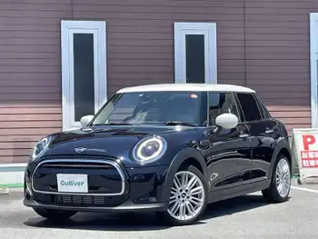 ＭＩＮＩ ＢＭＷ ミニ クーパー D エッセンシャルトリム
