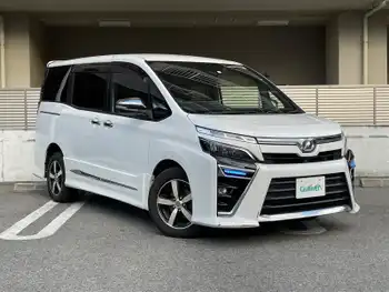 トヨタ ヴォクシー ZS 煌 寒冷地仕様 両パワ 10型ナビ 後席モニター