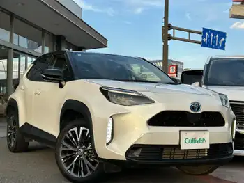 トヨタ ヤリスクロス ハイブリッド Z 純正メモリナビ 全方位カメラシートヒータ