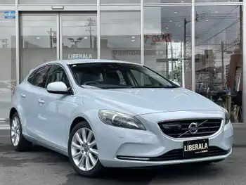 ボルボ Ｖ４０ T－4 スポーツ 純正ナビ　D/N席シートヒーター