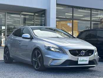 ボルボ Ｖ４０ T－5 Rデザイン 純正HDDナビ Bカメ黒革 ETC BLIS ドラレコ