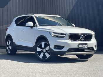 ボルボ ＸＣ４０ T4 モメンタム