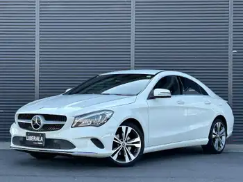 メルセデス・ベンツ ＣＬＡ２２０ 4MATIC