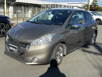 プジョー ２０８ アリュール BT ETC ドラレコ ハーフレザー