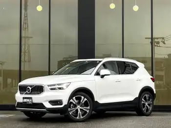 ボルボ ＸＣ４０ T4 AWD インスクリプション