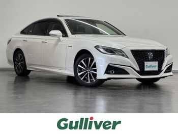 トヨタ クラウン ハイブリッド S Cパッケージ サンルーフ/8インチナビ/TV/本革シート/BSM