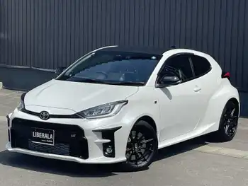 トヨタ ＧＲヤリス RZ ハイパフォーマンス ファーストED 1オーナー マーブル柄カーボンルーフ6速MT