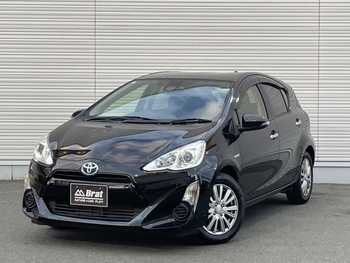 トヨタ アクア S スタイルブラック 純正ナビ　寒冷地仕様　バックモニター