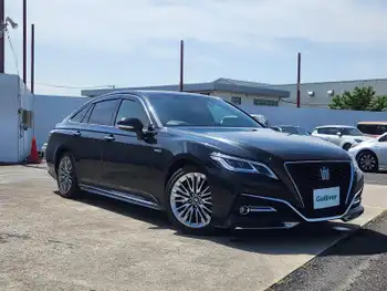 トヨタ クラウン ハイブリッド G OP18インチアルミムーンルーフ純製ナビ