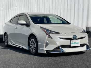 トヨタ プリウス Sセーフティプラス