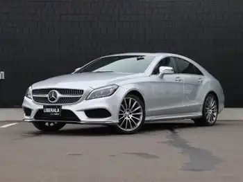 メルセデス・ベンツ ＣＬＳ２２０ｄ AMGライン 純正ナビ　ガラススライディングルーフ