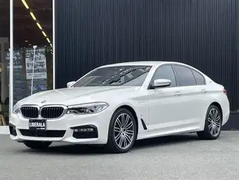 ＢＭＷ ５３０ｅ Mスポーツアイパフォーマンス