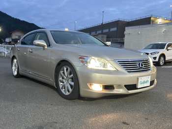 レクサス ＬＳ 460 バージョンC Iパッケージ 純正ナビ　ETC　バックモニター  クルコン