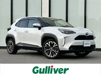 トヨタ ヤリスクロス ハイブリッド Z 純正8型ナビ TV 360° BSM 温シート LED