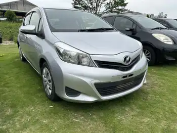 トヨタ ヴィッツ U
