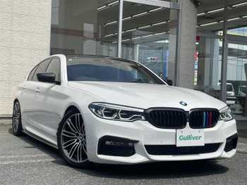 ＢＭＷ ５３０ｅ Mスポーツアイパフォーマンス サンルーフ純ナビTV全方位M黒革電動S車高調