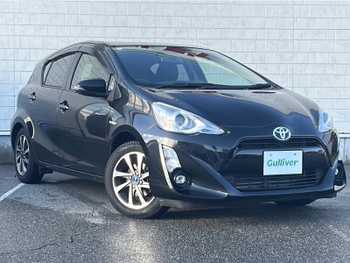 トヨタ アクア G ブラックソフトレザーセレ 禁煙車 ワンオーナー レザー ナビ ETC LED