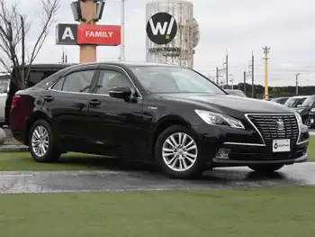 トヨタ クラウン ハイブリッド ロイヤル