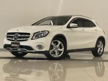 メルセデス・ベンツ ＧＬＡ２２０ 4マチック レザーエクスクルーシブPKG　プレミアムPKG