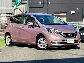 日産 ノート e－パワー メダリスト 純正ナビ/フルセグ/半革シート/衝突軽減