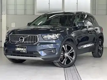 ボルボ ＸＣ４０ B4 AWD インスクリプション