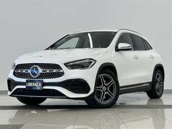 メルセデス・ベンツ ＧＬＡ２００ｄ  純正ナビ 全方位カメラ アンビエントライト