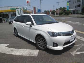 トヨタ カローラ フィールダー HV G エアロツアラー W×B