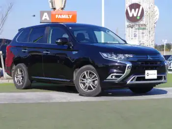 三菱 アウトランダー ＰＨＥＶ G プラスパッケージ