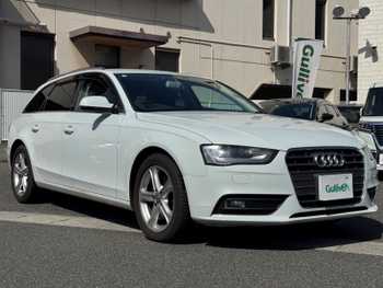 アウディ Ａ４ アバント 2．0 TFSI 純正メモリナビ パワーシート オートライト