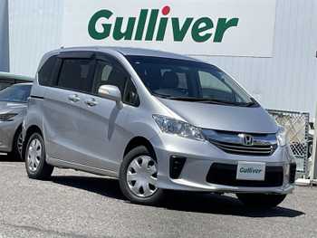 ホンダ フリード G プレミアムエディション 4WD／純正ナビ／後席モニター／両側Pドア