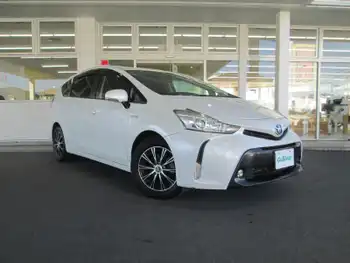 トヨタ プリウス α S