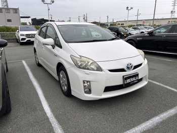 トヨタ プリウス S　LEDエディション