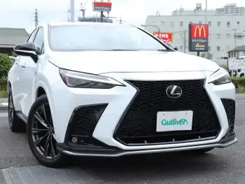 レクサス ＮＸ 350h Fスポーツ 赤黒コンビシート パノラマルーフ