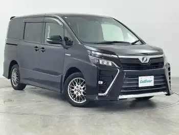 トヨタ ヴォクシー ハイブリッド ZS 煌