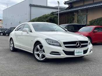 メルセデス・ベンツ ＣＬＳ３５０ ブルーエフィシェンシー サンルーフ　黒革シート　ナビ　フルセグ