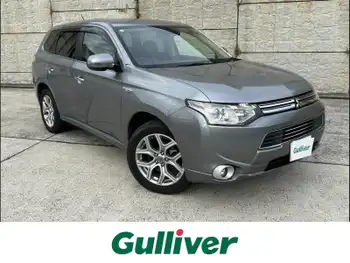 三菱 アウトランダー ＰＨＥＶ G ナビパッケージ ナビ　Bカメラ　衝突軽減　ACC　ETC