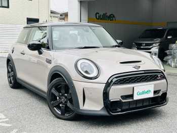 ＭＩＮＩ ＢＭＷ ミニ クーパー S エッセンシャルトリム ワンオーナー　純正メナビ　前後ドラレコ