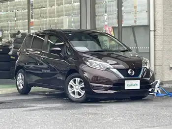 日産 ノート e－パワー X e-POWERエマージェンシーブレーキ搭載