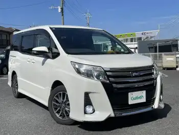 トヨタ ノア Si 純正SDナビ　両側パワースライドドア