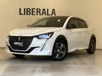 プジョー ２０８ GT ライン ガラスルーフ 純正ナビ Bカメラ 半革 LED