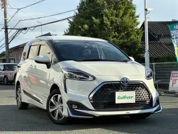 トヨタ シエンタ ハイブリッド ファンベースG クエロ 1オナ モデリスタエアロ 純ナビ 両パワスラ