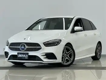 メルセデス・ベンツ Ｂ１８０ AMGライン レーダーセーフティーPKG　ACC　純正ナビ
