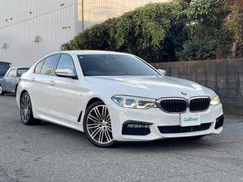 ＢＭＷ ５２３ｄ Mスポーツ ナビ　フルセグ　黒革シート　360°カメラ