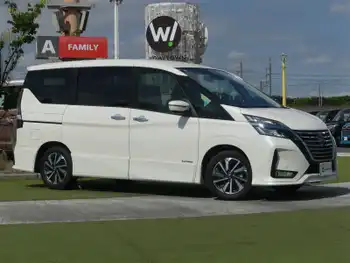 日産 セレナ ハイウェイスター V