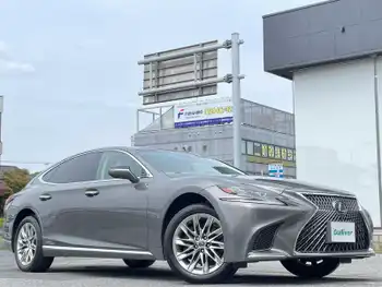 レクサス ＬＳ 500h Iパッケージ ムーンルーフ　デジタルミラ　12インチナビ