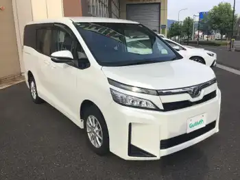 トヨタ ヴォクシー X