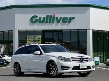 メルセデス・ベンツ Ｃ２００ ブルーエフィシェンシーW AVG スタッドレスタイヤ（社外ホイール）あり