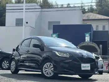 トヨタ ヤリス ハイブリッド Z ワンオーナー  純正ディスプレイオーディオ
