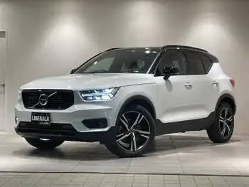 ボルボ ＸＣ４０ T4 AWD Rデザイン